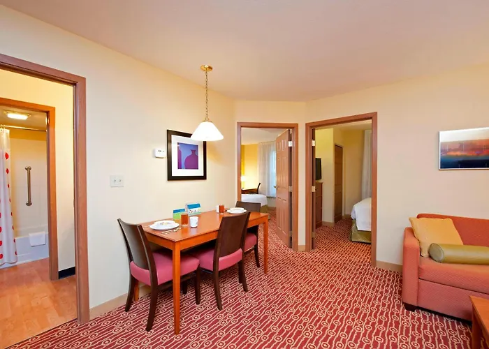 Towneplace Suites By Marriott Bloomington